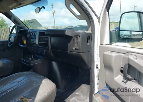 2017 Chevrolet Express 2500 Work Van from USA, damaged, VIN 1GCWGAFF6H1147484